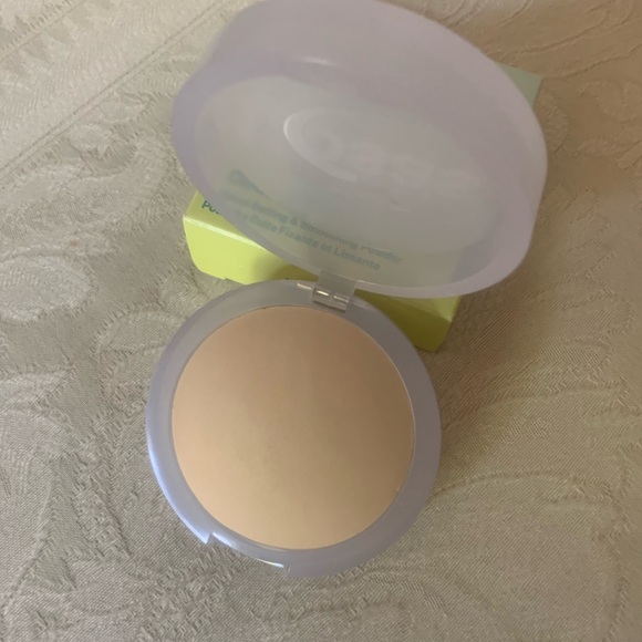 Kosas Cloud Set Baked Setting & Smoothing Powder in Breezy BNIB - Picture 11 of 15